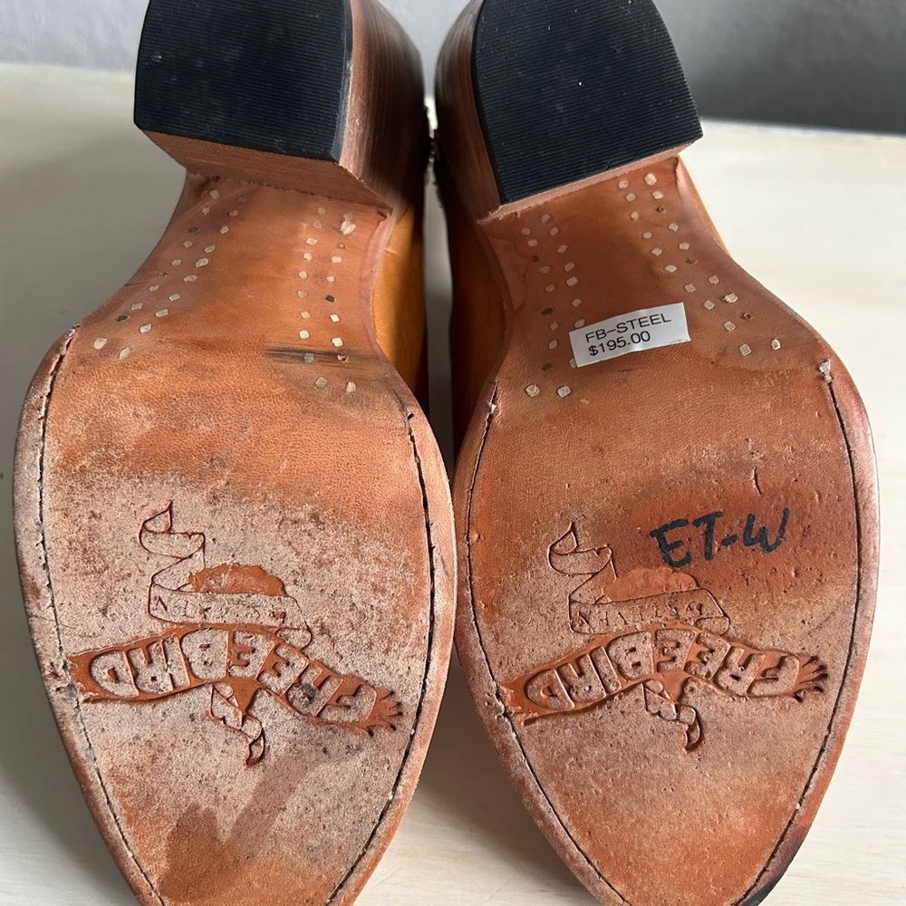 Freebird by Steven Steel leather booties. Brown/tan, zip up, heel. Women’s 9. - Picture 9 of 10